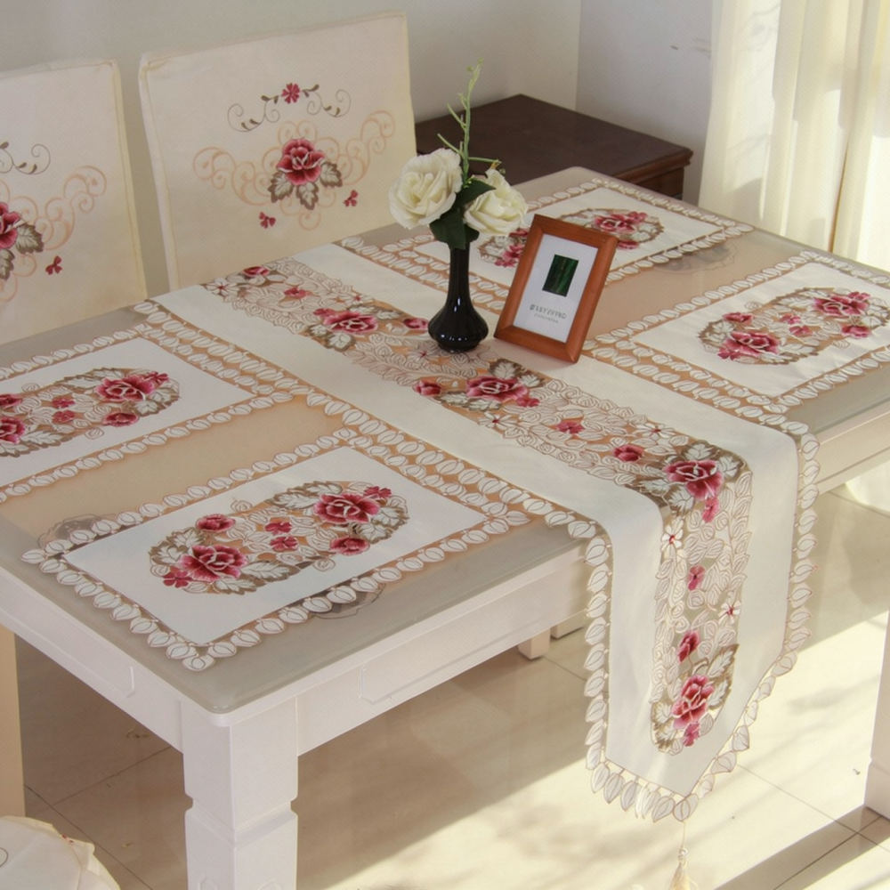Elegant Floral Embroidered Tab - Table Runner ulasan dan harga